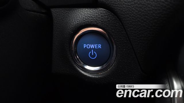Toyota RAV4 (V) 2.5 2WD Hybrid 2019 — фото 20