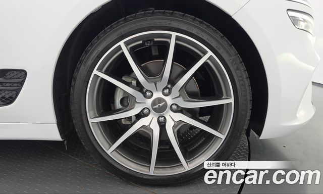 Genesis G70 Shooting Brake Gasoline 2.0T 4WD 2023 — фото 21