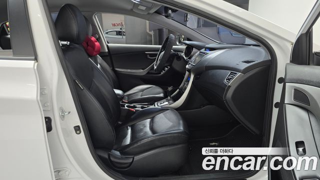 Hyundai Avante (MD) M16 GDI Avenue 2013 — фото 26