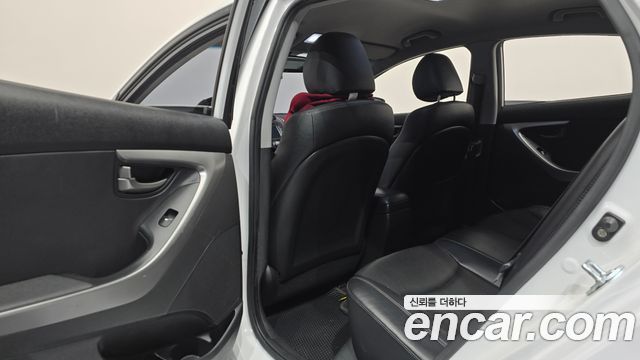 Hyundai Avante (MD) M16 GDI Avenue 2013 — фото 27