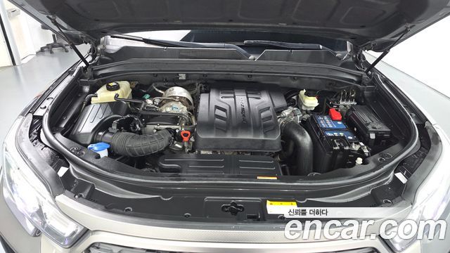 KG Mobility (SsangYong) Rexton Sports Khan Diesel 2.2 4WD Prestige 2022 — фото 6