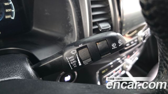 KG Mobility (SsangYong) Rexton Sports Khan Diesel 2.2 4WD Prestige 2022 — фото 28