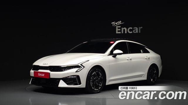 Kia K5 (III) 2.0 Noblesse 2024 — фото 1