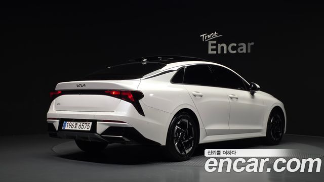Kia K5 (III) 2.0 Noblesse 2024 — фото 2