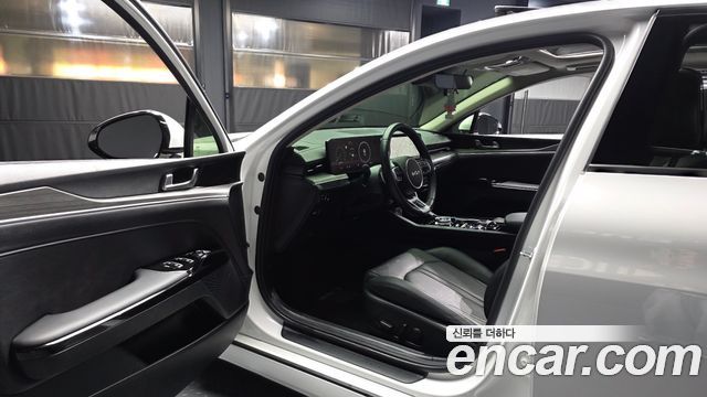 Kia K5 (III) 2.0 Noblesse 2024 — фото 10
