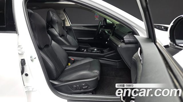 Kia K5 (III) 2.0 Noblesse 2024 — фото 11