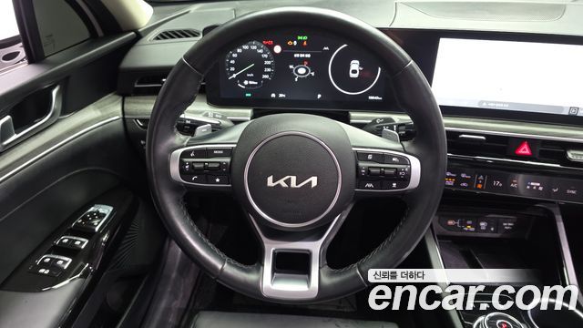Kia K5 (III) 2.0 Noblesse 2024 — фото 13