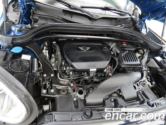 MINI Cooper SD Countryman ALL4 2nd 2018 — фото 23