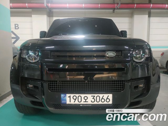 Land Rover Defender (L663) 110 D250 SE