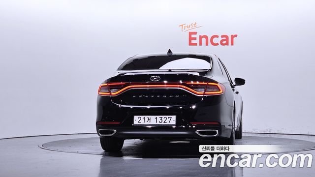 Hyundai Grandeur (IG) 2.4 Premium Special 2018 — фото 4