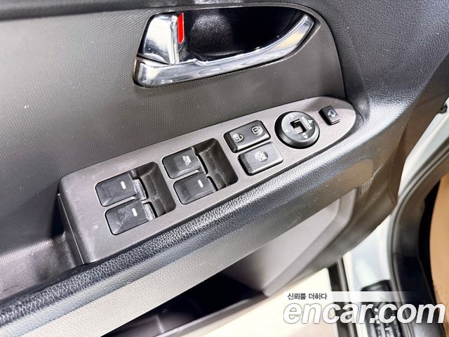 Kia Sportage R Diesel 2WD TLX High-Deluxe 2012 — фото 8