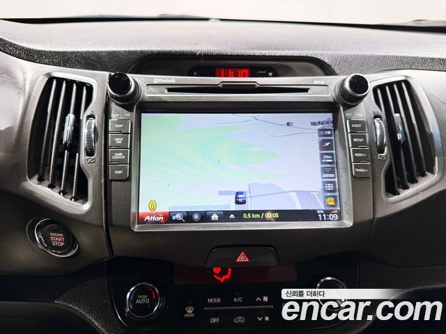 Kia Sportage R Diesel 2WD TLX High-Deluxe 2012 — фото 16