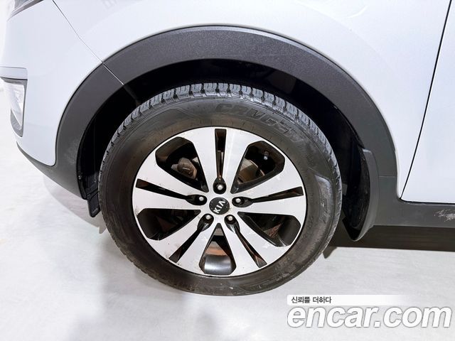 Kia Sportage R Diesel 2WD TLX High-Deluxe 2012 — фото 24