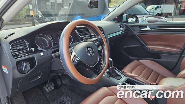 Volkswagen Golf (VII) 2.0 TDI 2016 — фото 10