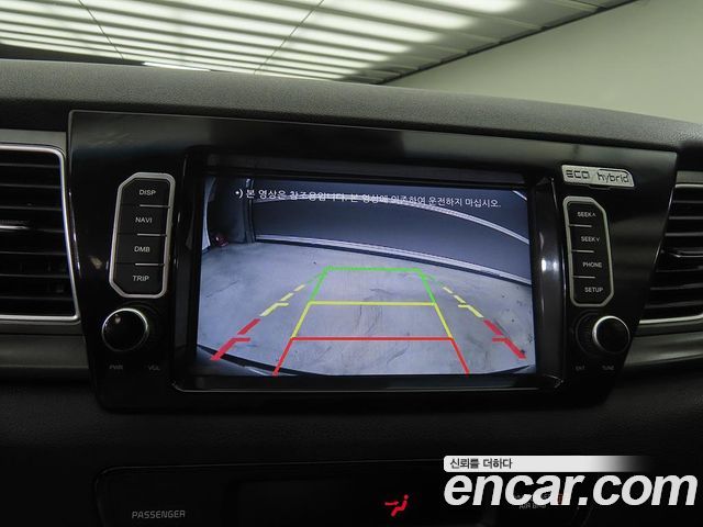 Kia Niro Luxury 2018 — фото 10