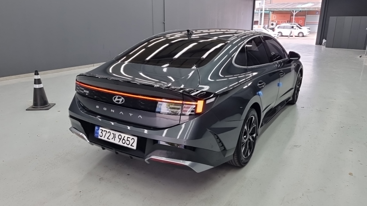 Hyundai Sonata The Edge (DN8) 1.6 Turbo Exclusive 2026 — фото 2