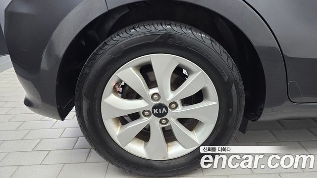 Kia Pride Diesel 5DR 1.4 Luxury 2015 — фото 5