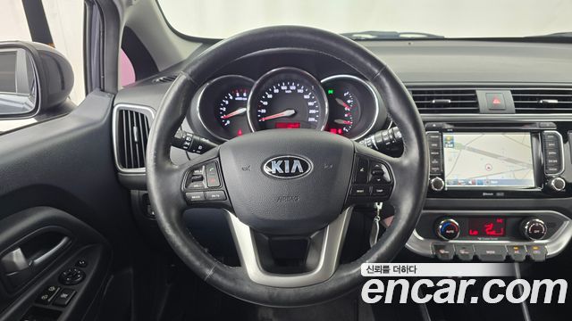 Kia Pride Diesel 5DR 1.4 Luxury 2015 — фото 13