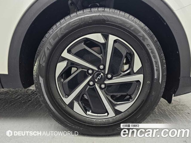 Kia Sportage Hybrid (V) Prestige 2WD 2023 — фото 24