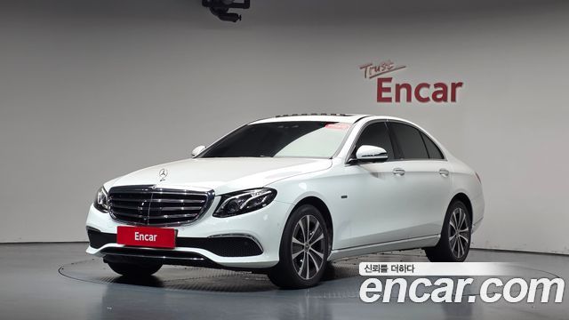 Mercedes-Benz E-Class (W213) E300e 4MATIC Exclusive 2020 — фото 11