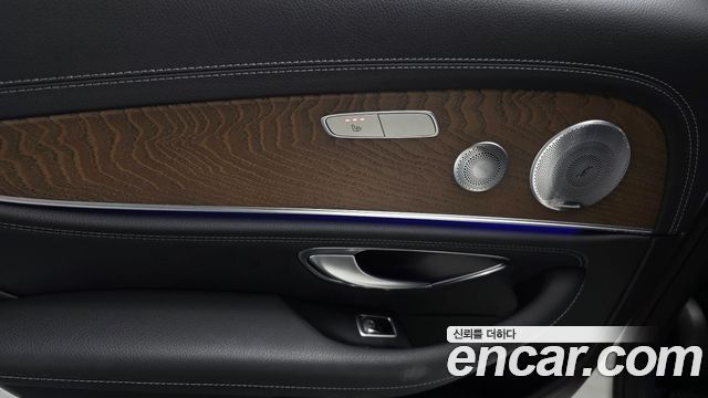 Mercedes-Benz E-Class (W213) E300e 4MATIC Exclusive 2020 — фото 23