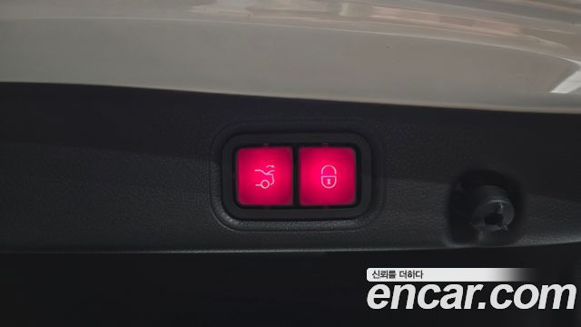 Mercedes-Benz E-Class (W213) E300e 4MATIC Exclusive 2020 — фото 24
