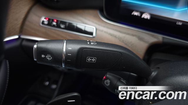 Mercedes-Benz E-Class (W213) E300e 4MATIC Exclusive 2020 — фото 37