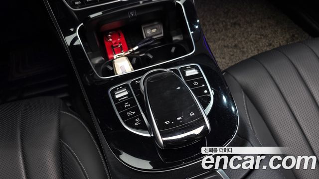 Mercedes-Benz E-Class (W213) E300e 4MATIC Exclusive 2020 — фото 40