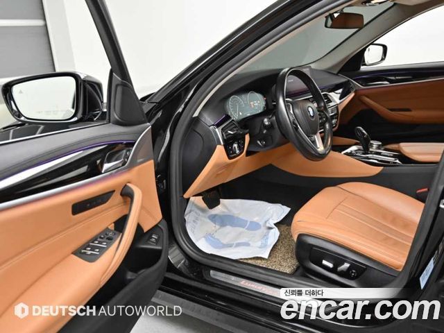 BMW 5 Series (G30) 520i Luxury 2019 — фото 15