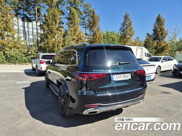Mercedes-Benz GLS-Class (X167) GLS580 4MATIC 2024 — фото 7