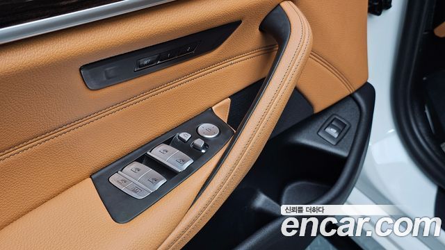 BMW 5 Series (G30) 520i Luxury 2023 — фото 19