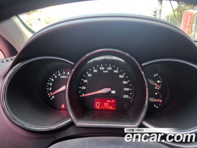 Kia Pride 5DR 1.4 MPI Trendy 2015 — фото 4
