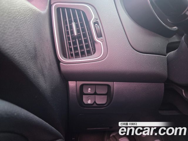 Kia Pride 5DR 1.4 MPI Trendy 2015 — фото 10