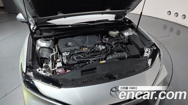 Toyota Camry (XV80) 2.5 XLE Premium Hybrid 2025 — фото 6