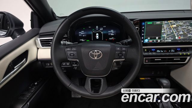 Toyota Camry (XV80) 2.5 XLE Premium Hybrid 2025 — фото 13