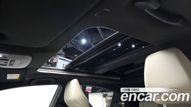 Toyota Camry (XV80) 2.5 XLE Premium Hybrid 2025 — фото 17