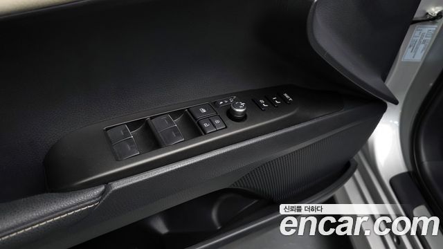 Toyota Camry (XV80) 2.5 XLE Premium Hybrid 2025 — фото 18