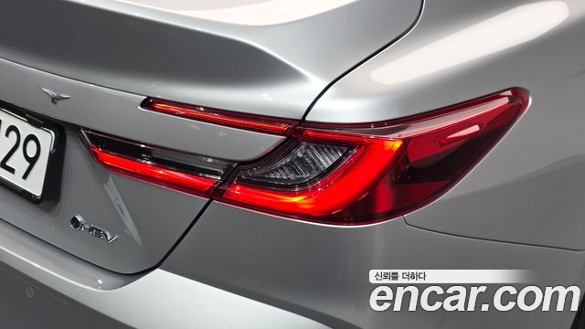 Toyota Camry (XV80) 2.5 XLE Premium Hybrid 2025 — фото 23