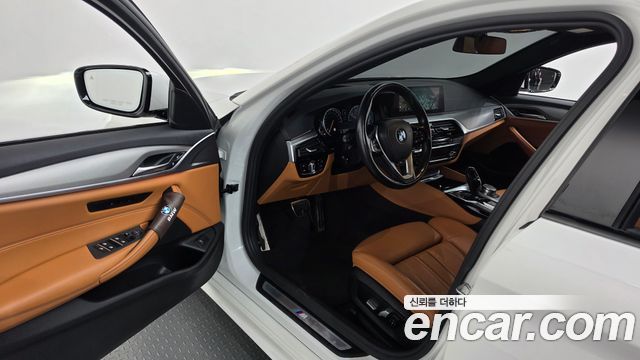 BMW 5 Series (G30) 520d M Sport package 2017 — фото 10