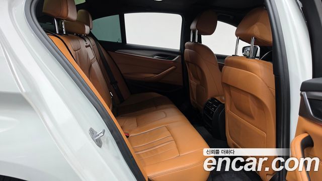 BMW 5 Series (G30) 520d M Sport package 2017 — фото 12