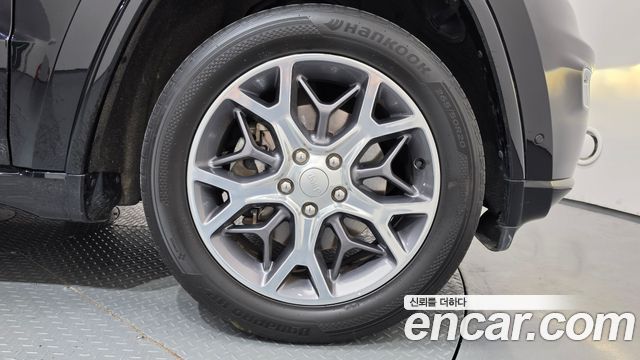 Jeep Grand Cherokee 3.6 Overland WK2 2021 — фото 21