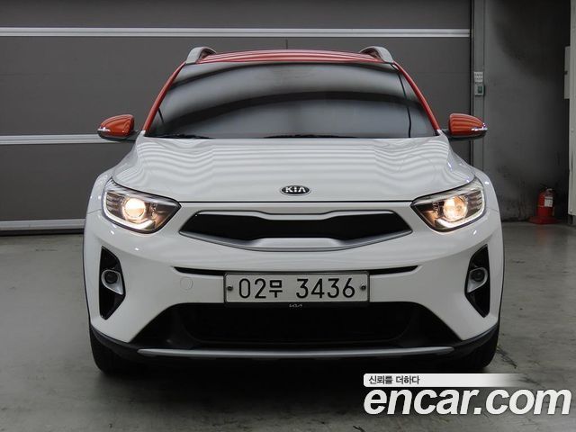 Kia Stonic 1.4 Prestige 2018 — фото 2