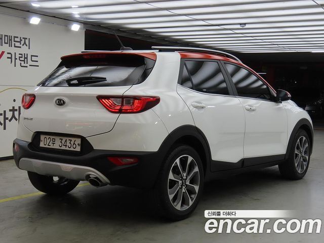 Kia Stonic 1.4 Prestige 2018 — фото 3