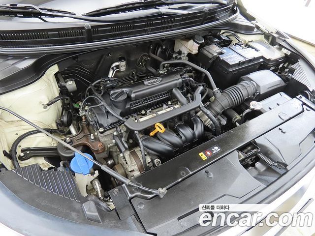 Kia Stonic 1.4 Prestige 2018 — фото 23