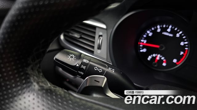 Kia K5 (II) 2.0 SX Luxury 2017 — фото 15