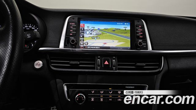 Kia K5 (II) 2.0 SX Luxury 2017 — фото 16
