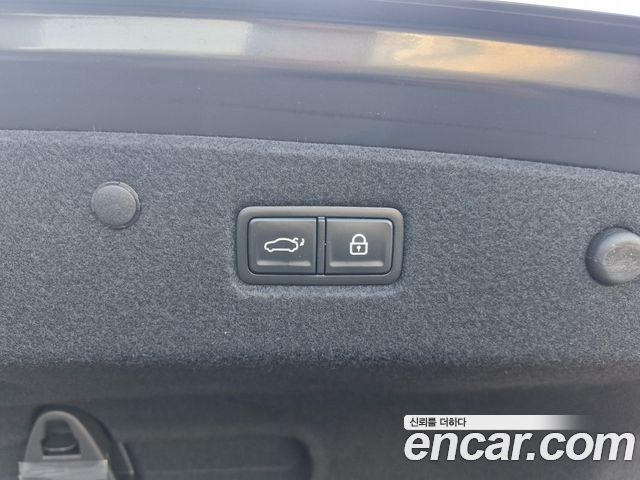 Kia K8 2.5 Gasoline 2WD Signature 2023 — фото 16
