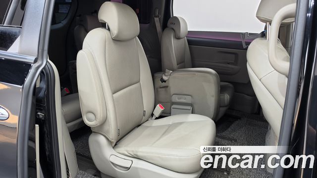 Kia Carnival 11-seater Luxury 2015 — фото 16