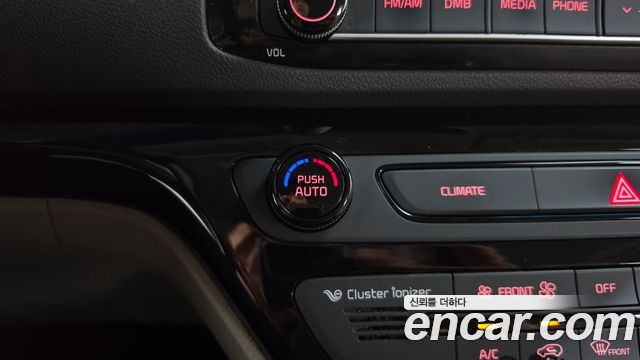 Kia Carnival 11-seater Luxury 2015 — фото 20