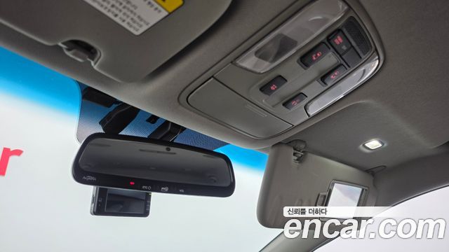 Kia Carnival 11-seater Luxury 2015 — фото 21